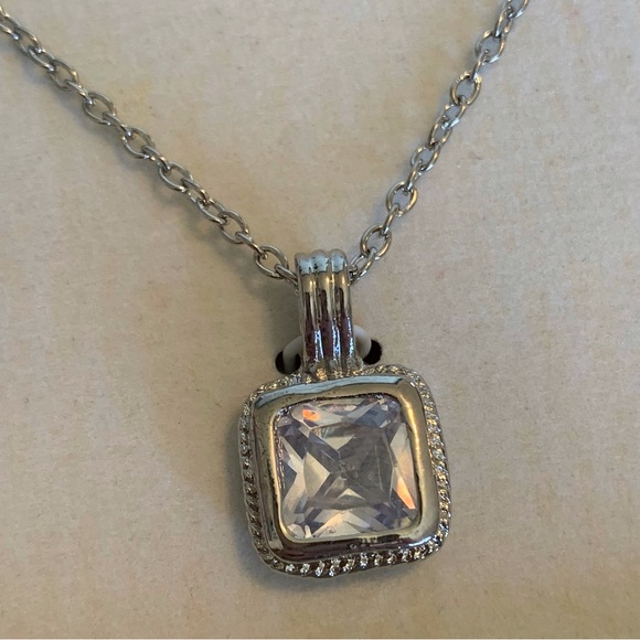 NITB Cote d’ Azur Jewelry Set 3 Piece Set Watch Earrings Necklace - Picture 9 of 10